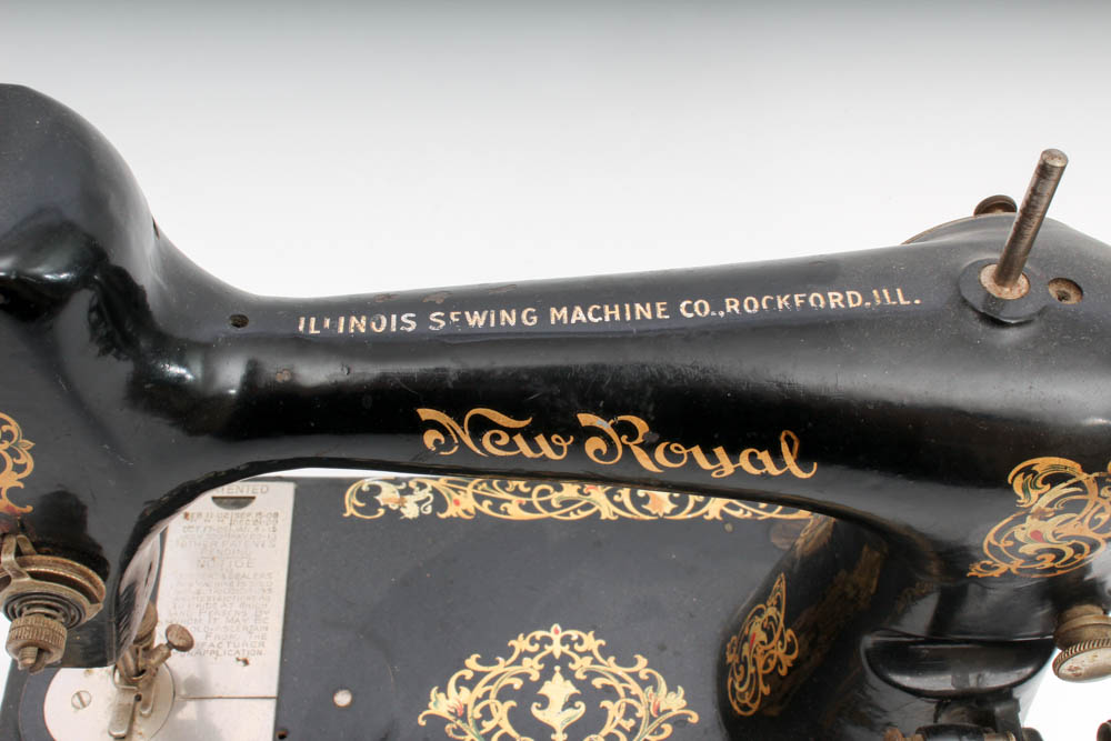 Vintage New Royal Sewing Machine EBTH